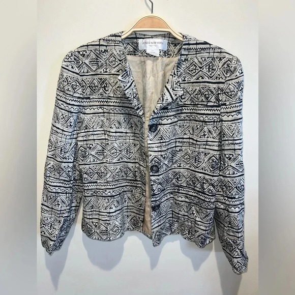 Jones New York Vintage 100% Silk Black and Tan Jacket Size 4P, Aztec, Classy - Picture 2 of 9